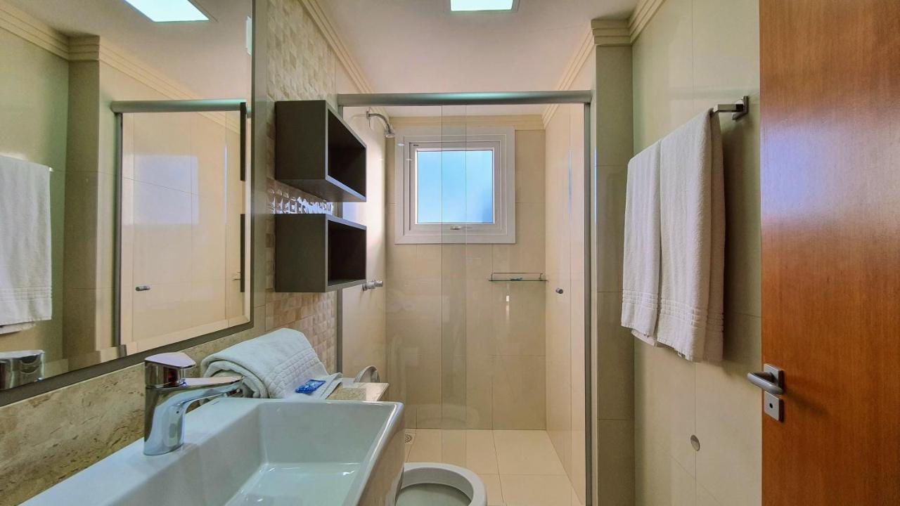 Апартаменты Residencial Dona Virginia Centro Канела Экстерьер фото