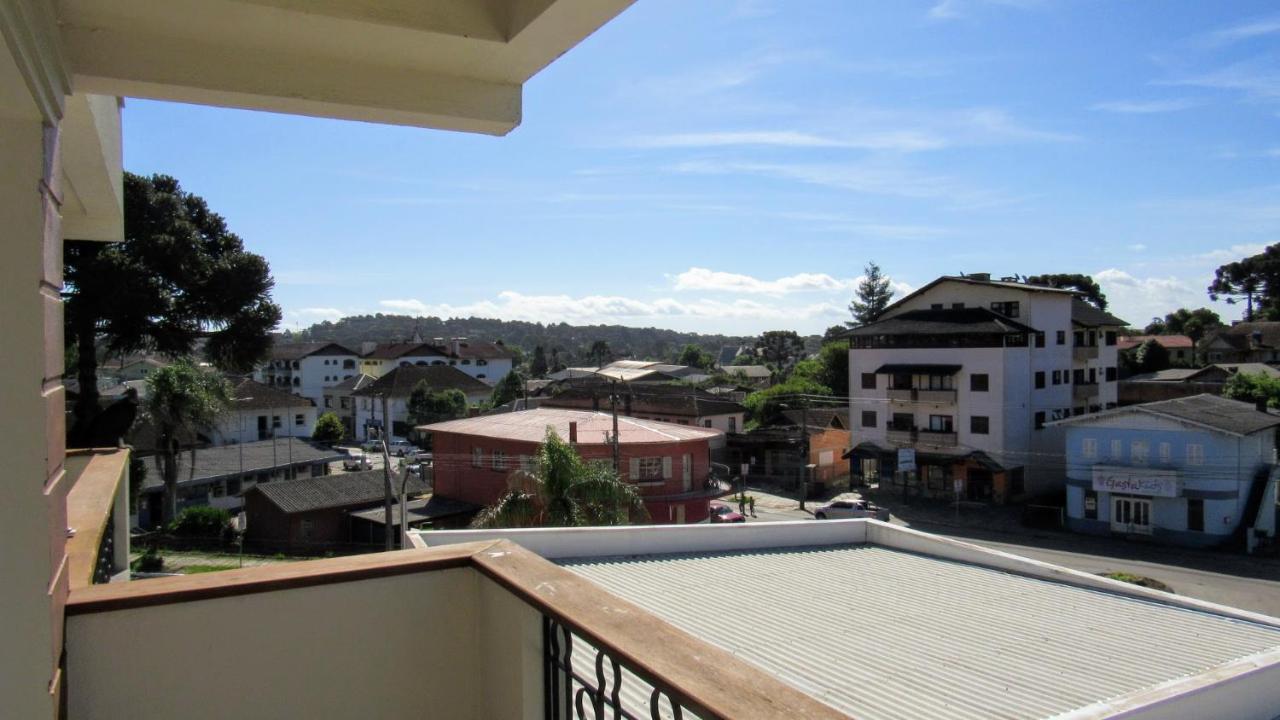 Апартаменты Residencial Dona Virginia Centro Канела Экстерьер фото